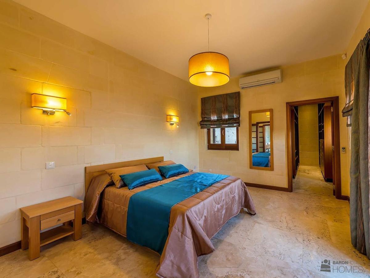 سان لاورينْتْسْ The Almonds Luxury Villa المظهر الخارجي الصورة