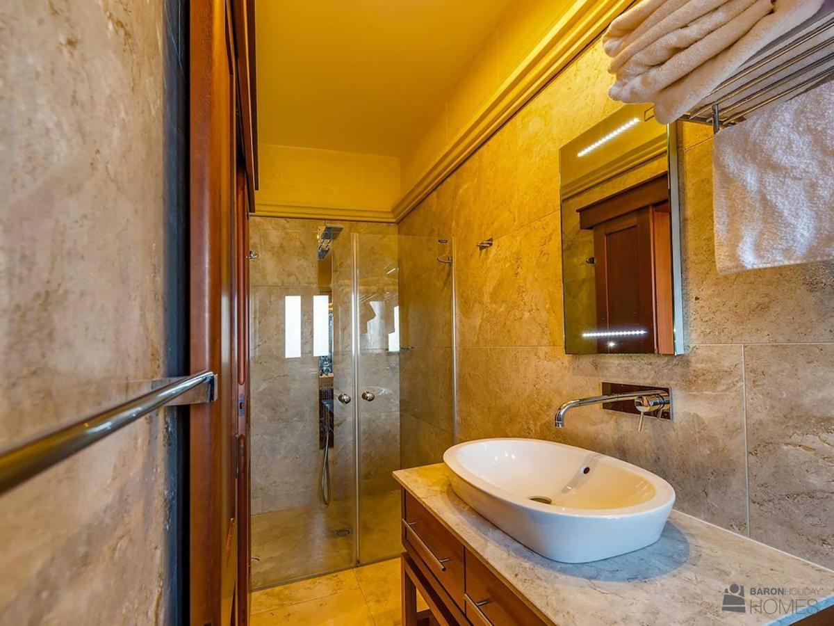 سان لاورينْتْسْ The Almonds Luxury Villa المظهر الخارجي الصورة