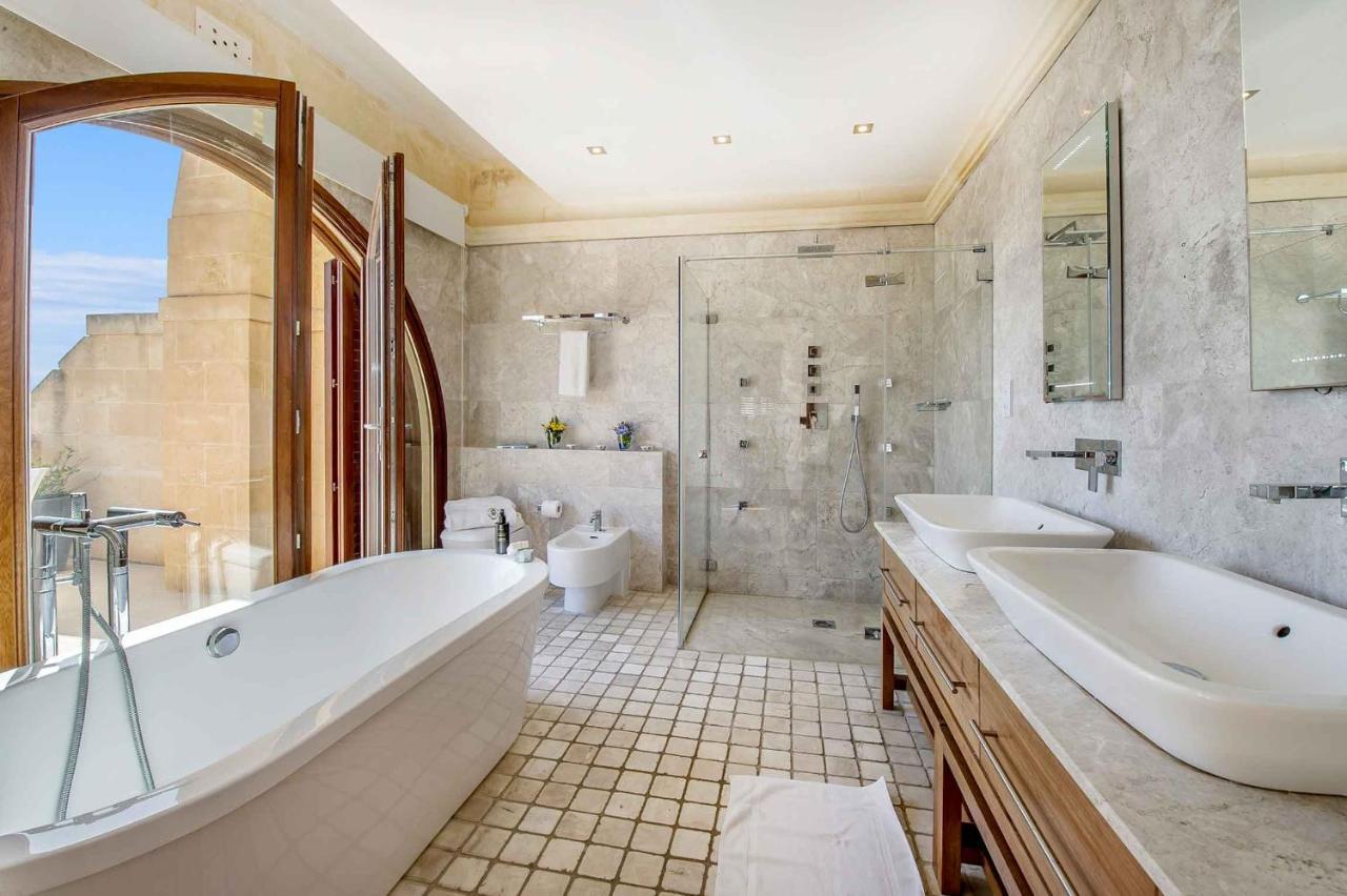 سان لاورينْتْسْ The Almonds Luxury Villa المظهر الخارجي الصورة