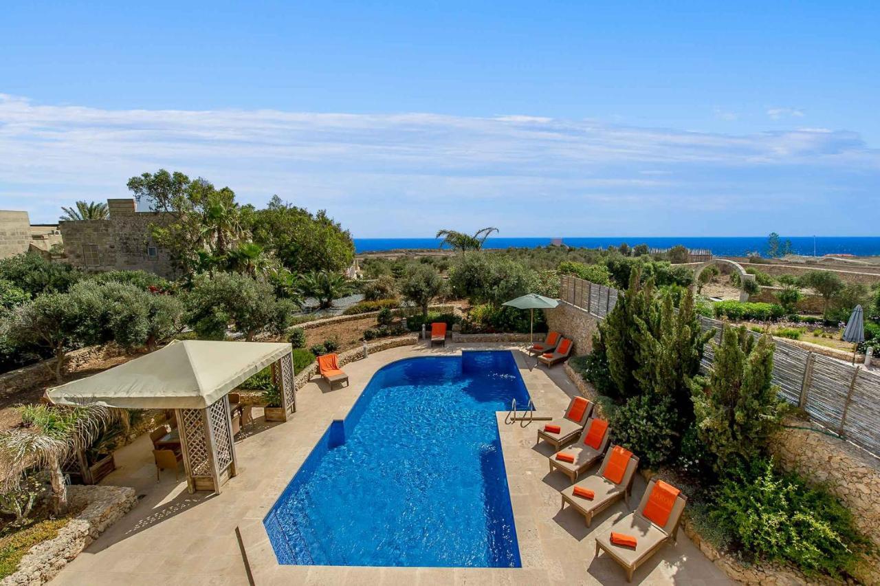سان لاورينْتْسْ The Almonds Luxury Villa المظهر الخارجي الصورة