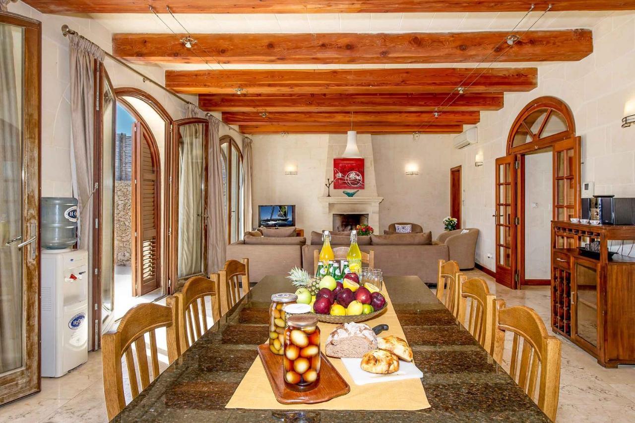 سان لاورينْتْسْ The Almonds Luxury Villa المظهر الخارجي الصورة
